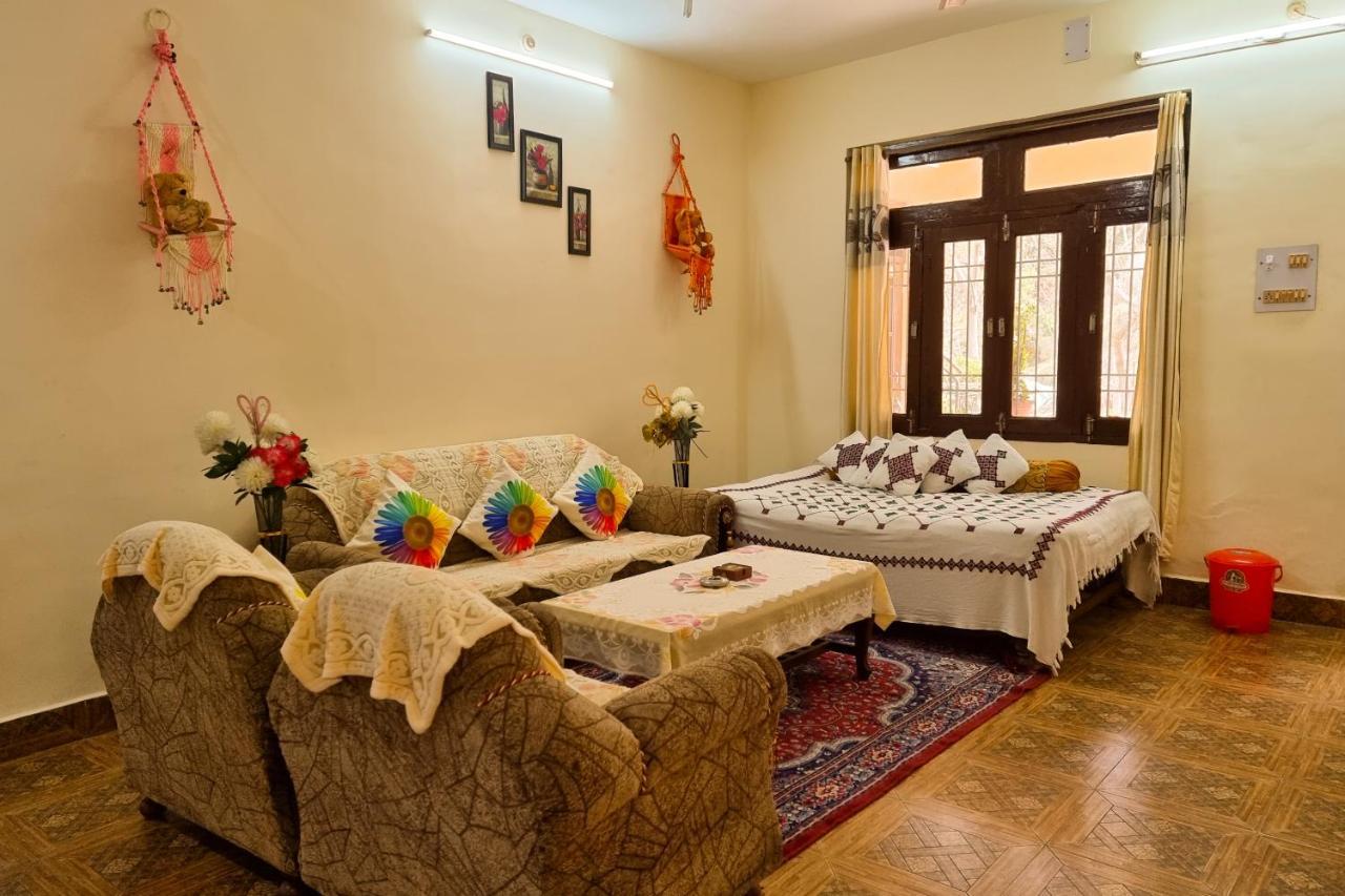 Aditya Homestay Dalhousie Exterior foto