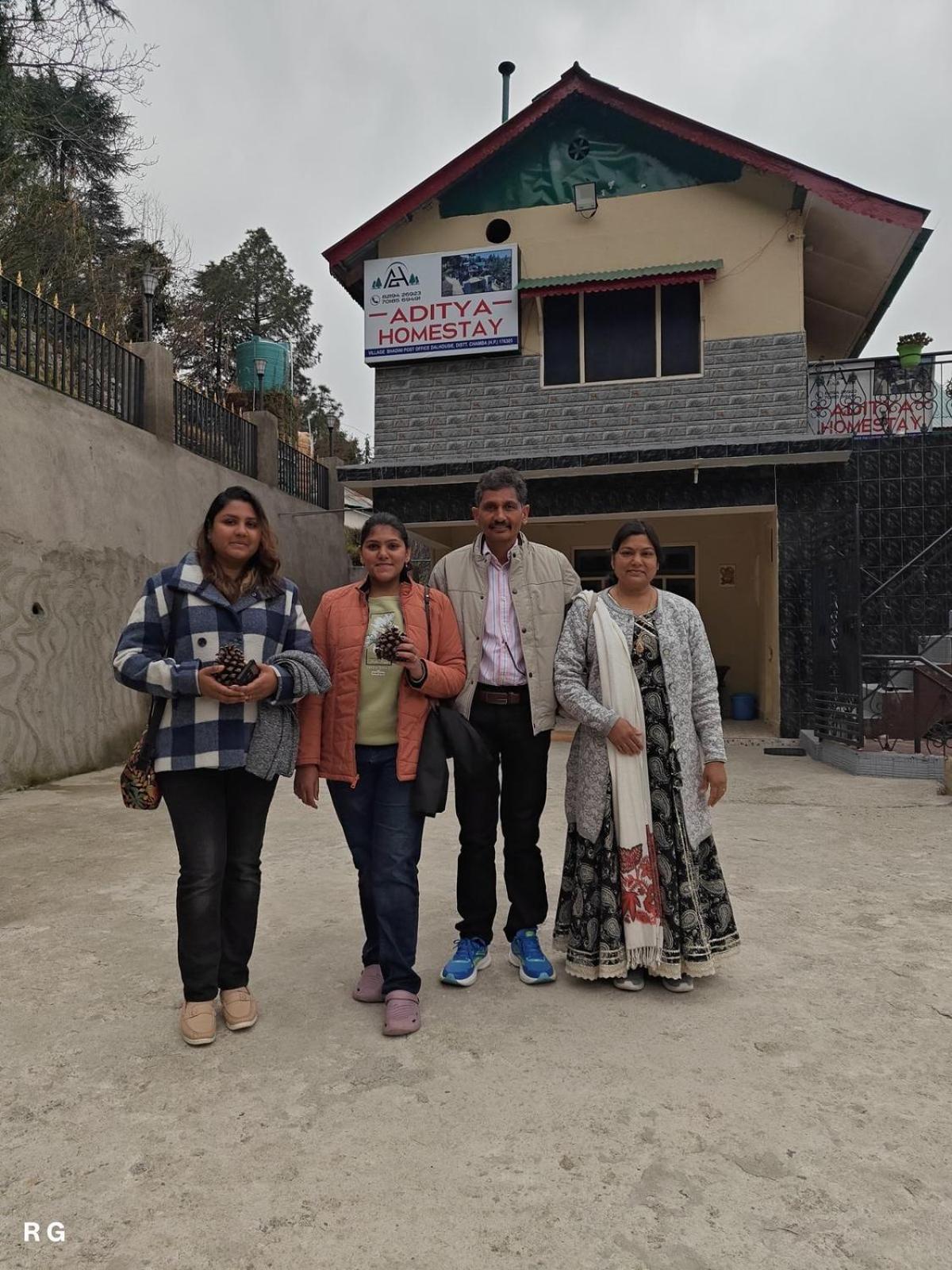 Aditya Homestay Dalhousie Exterior foto